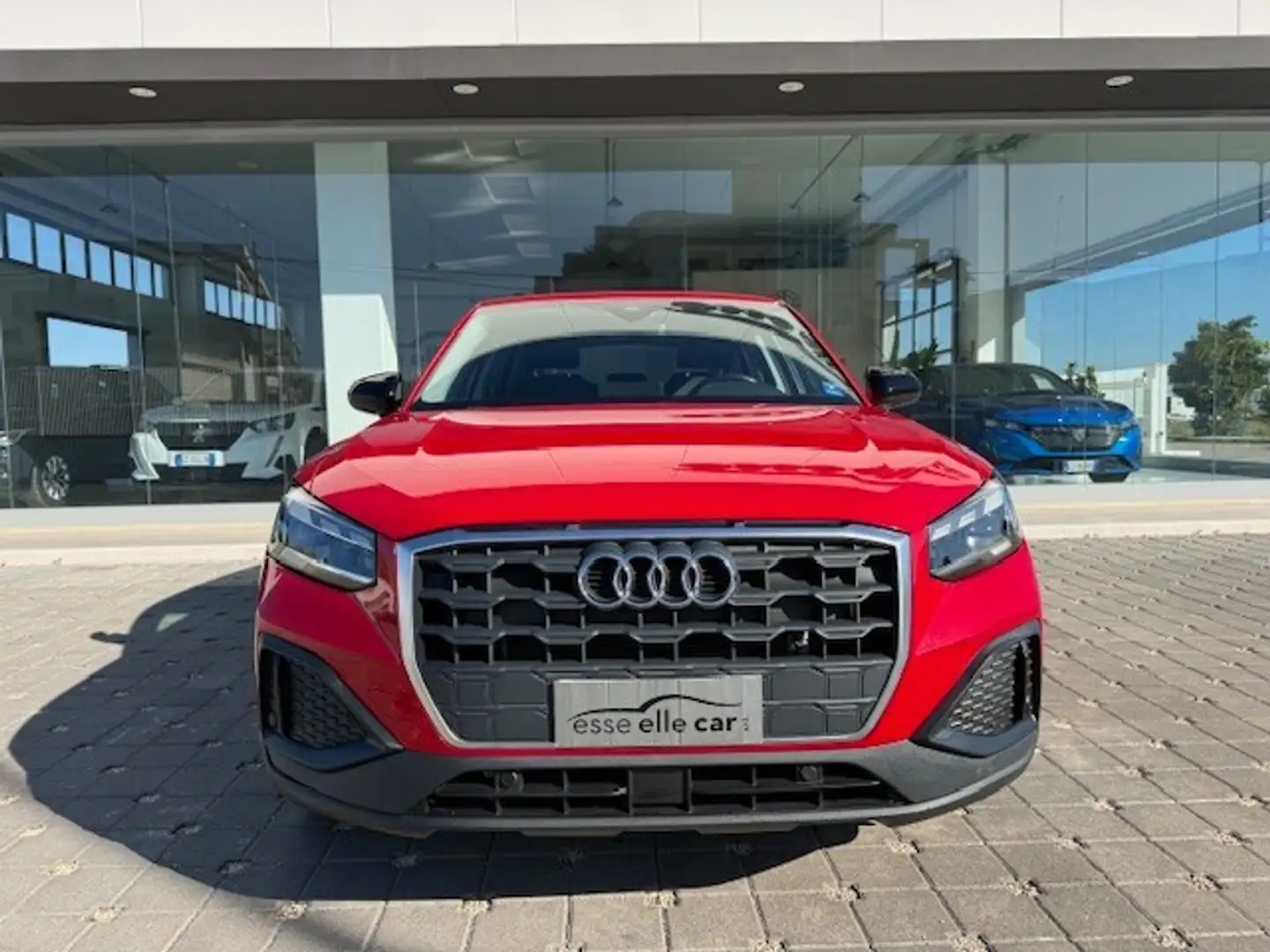 Audi Q2 30 TDI Admired Advanded 2022 Rosso - 2