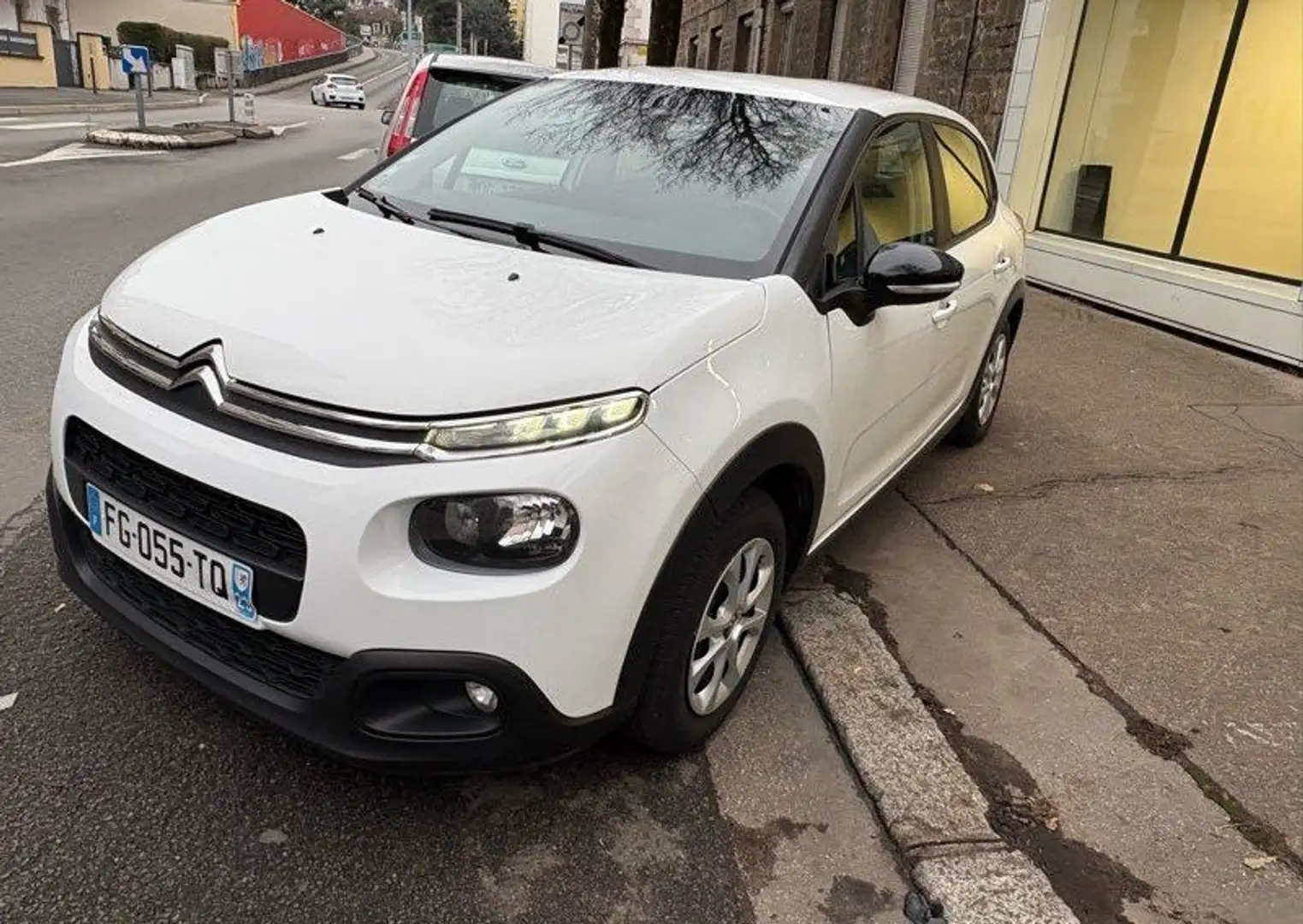 Citroen C3 Citroën Hdi 100 feel 2019 parfait état Blanc - 2