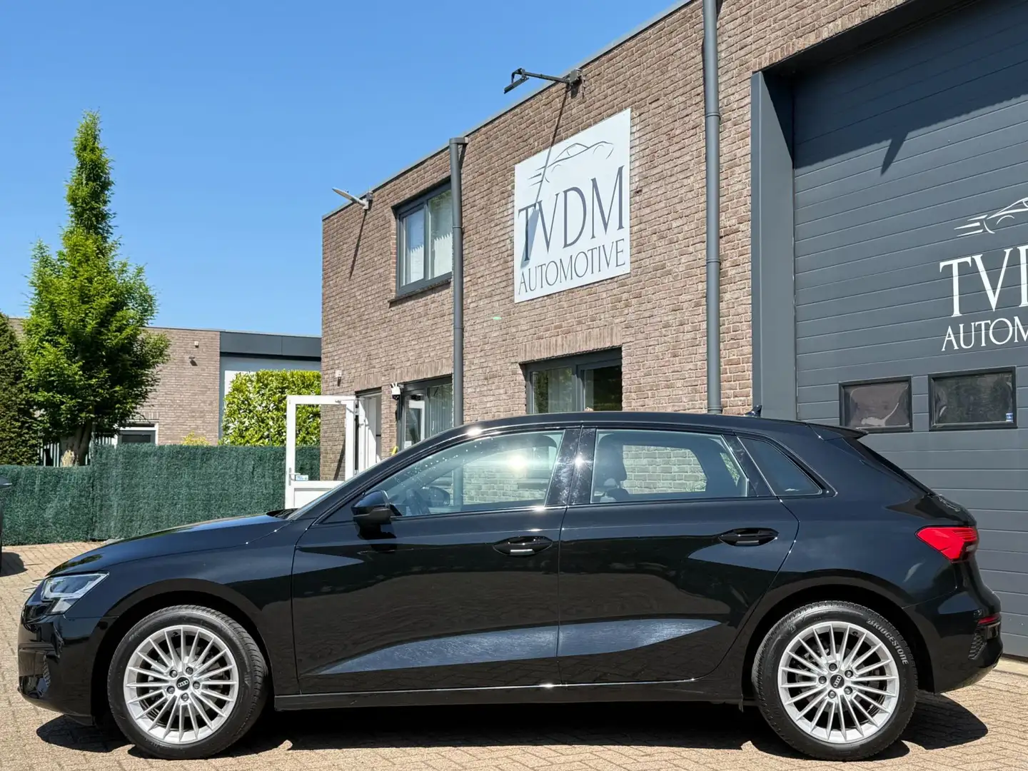 Audi A3 Sportback 30 TFSI Advanced edition Navi, Virtual C Zwart - 2