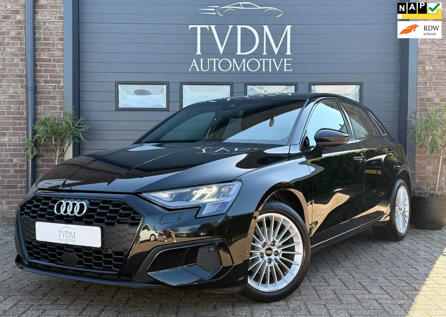 Audi A3 Sportback 30 TFSI Advanced edition Navi, Virtual C Zwart - 1