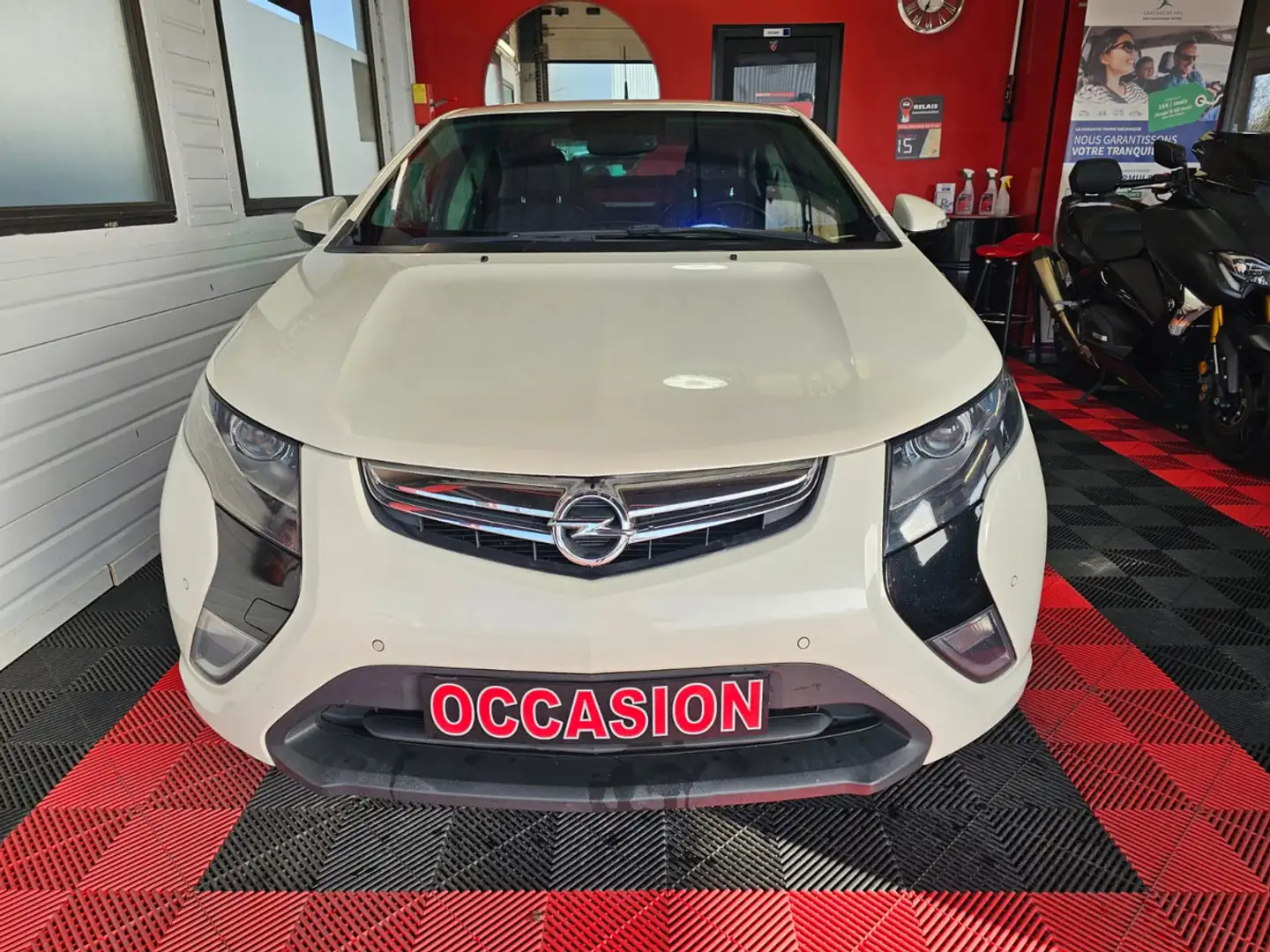 Opel Ampera 1.4 86   ** A MARCHAND OU VTC** 261002kms Blanc - 2