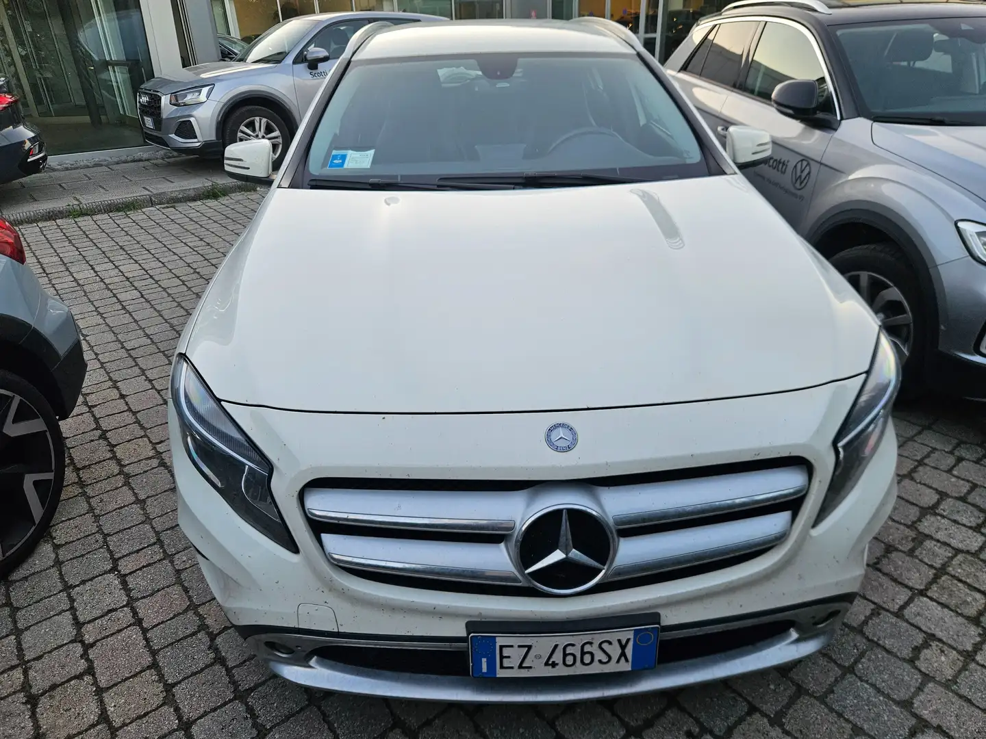 Mercedes-Benz GLA 200 GLA-X156 2014 d (cdi) Sport Bianco - 2