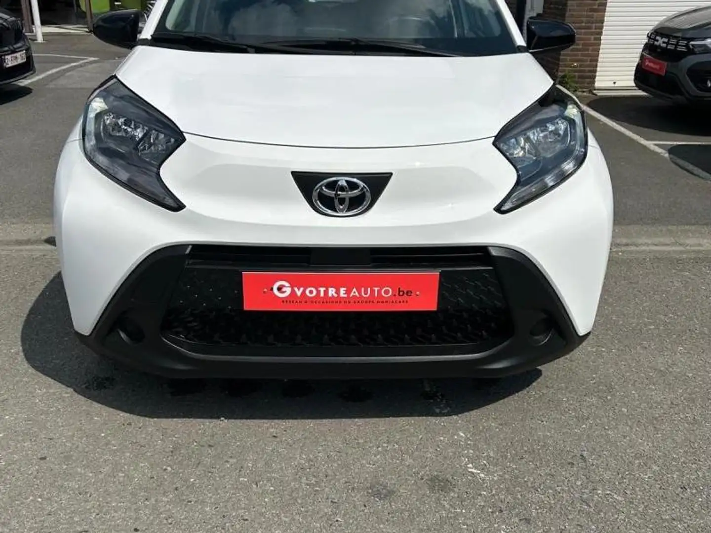 Toyota Aygo X X-PLAY VVT-I 72 Bianco - 2