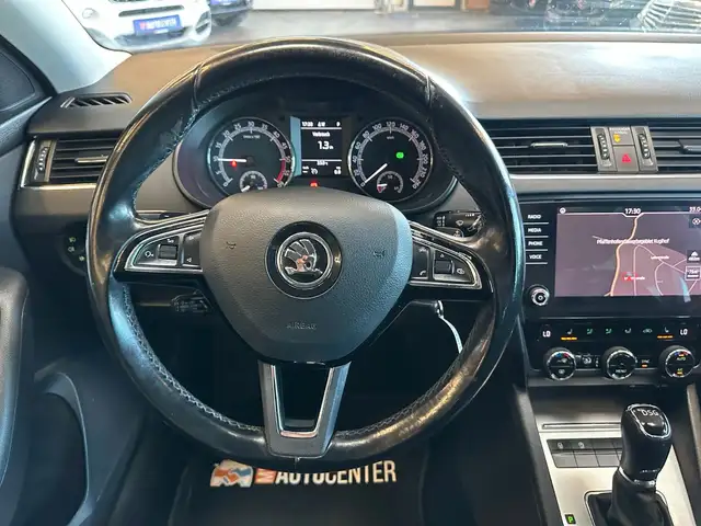 Skoda Octavia view 7