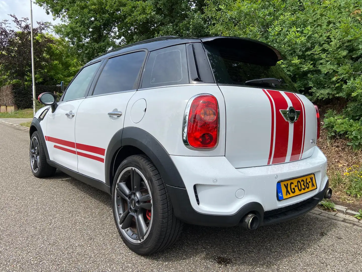 MINI Cooper S Countryman Mini 1.6 Pepper, BJ`2011, APK 10-08-2026 Wit - 2
