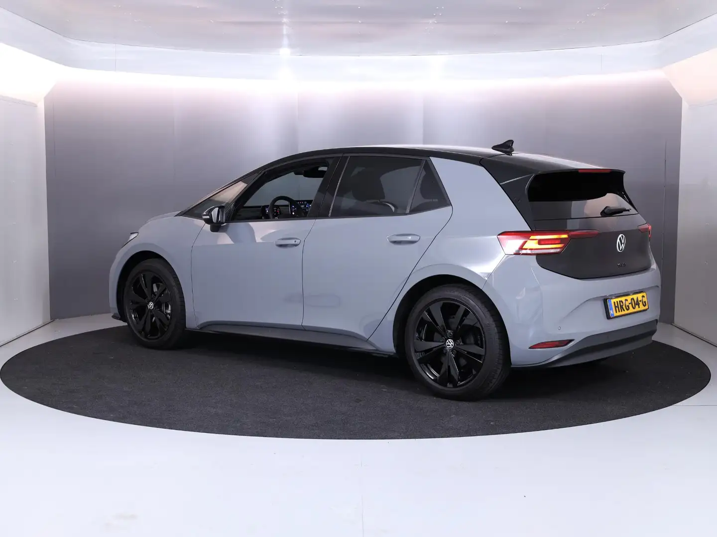 Volkswagen ID.3 Pure Business 52 kWh Steunhaak| Navi| 19'LM-velgen Grijs - 2