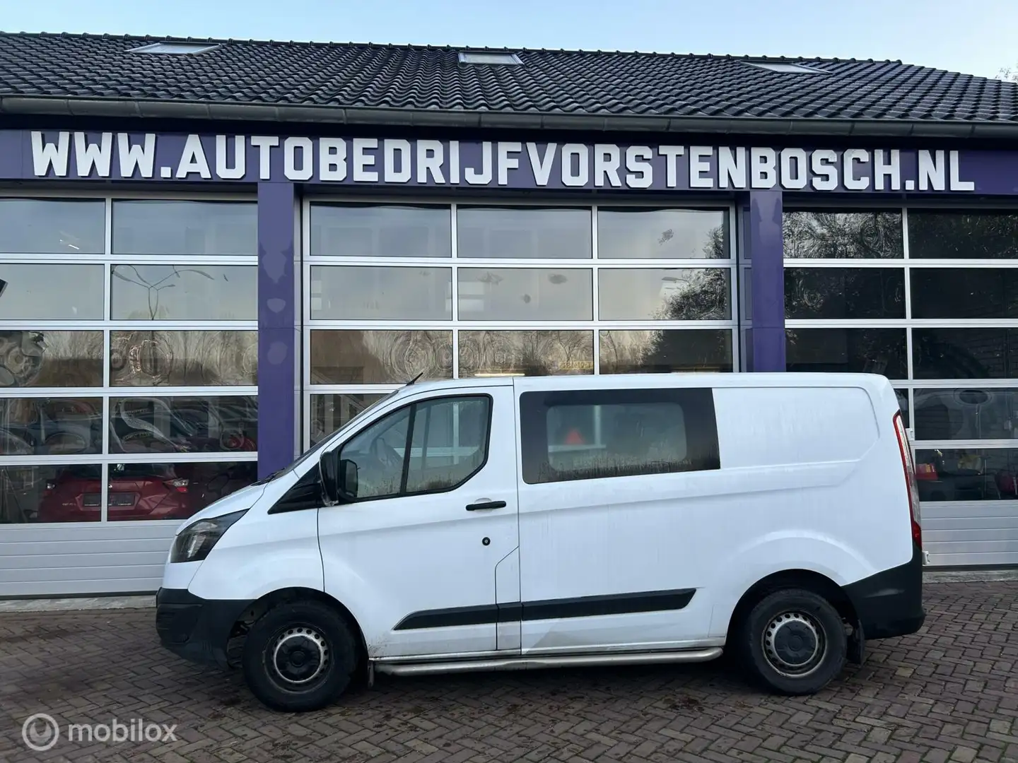 Ford Transit Custom 2.2 TDCI L1H1 Ambiente Dubbele Cabine Wit - 2