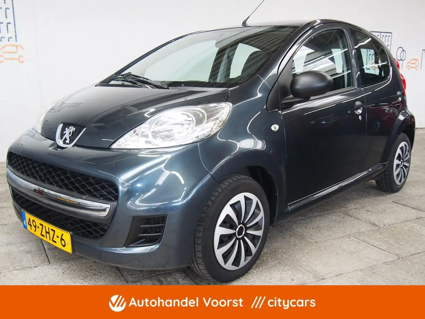 Peugeot 107 1.0 12V Urban Move (APK:Nieuw) Incl.Garantie Grau - 1