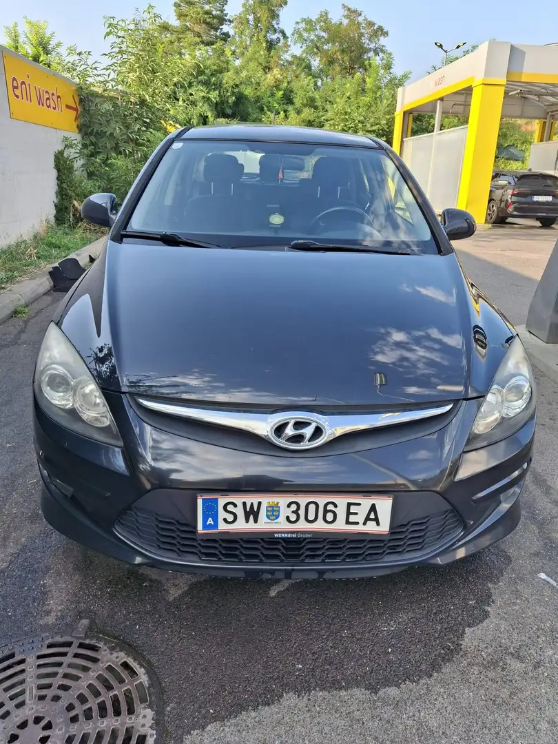 Hyundai i30 i30 1,4 CVVT Europe Europe Schwarz - 1