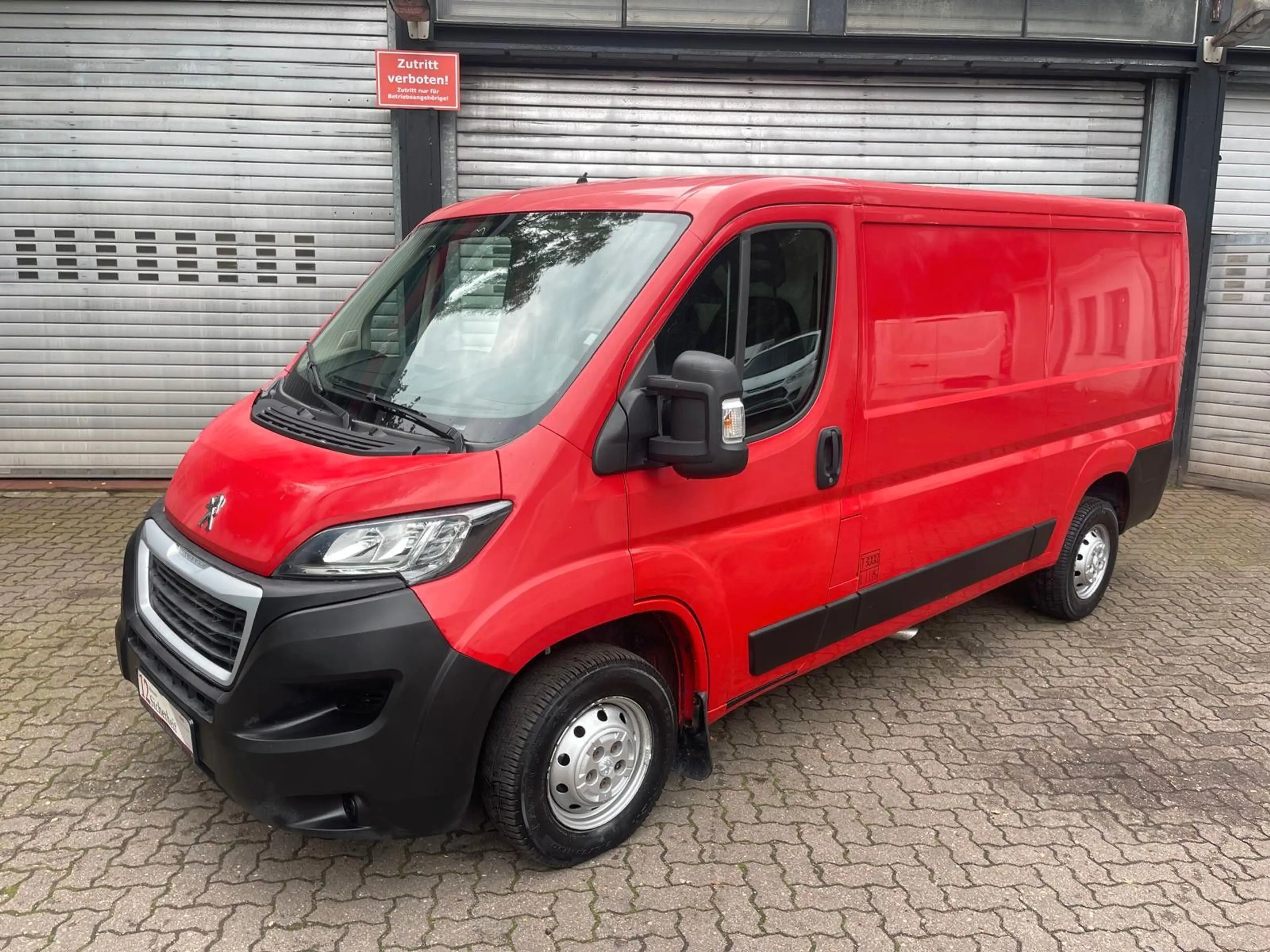 Peugeot Boxer Kasten 330 L2H1 Pro BlueHDi 110 — photo 4