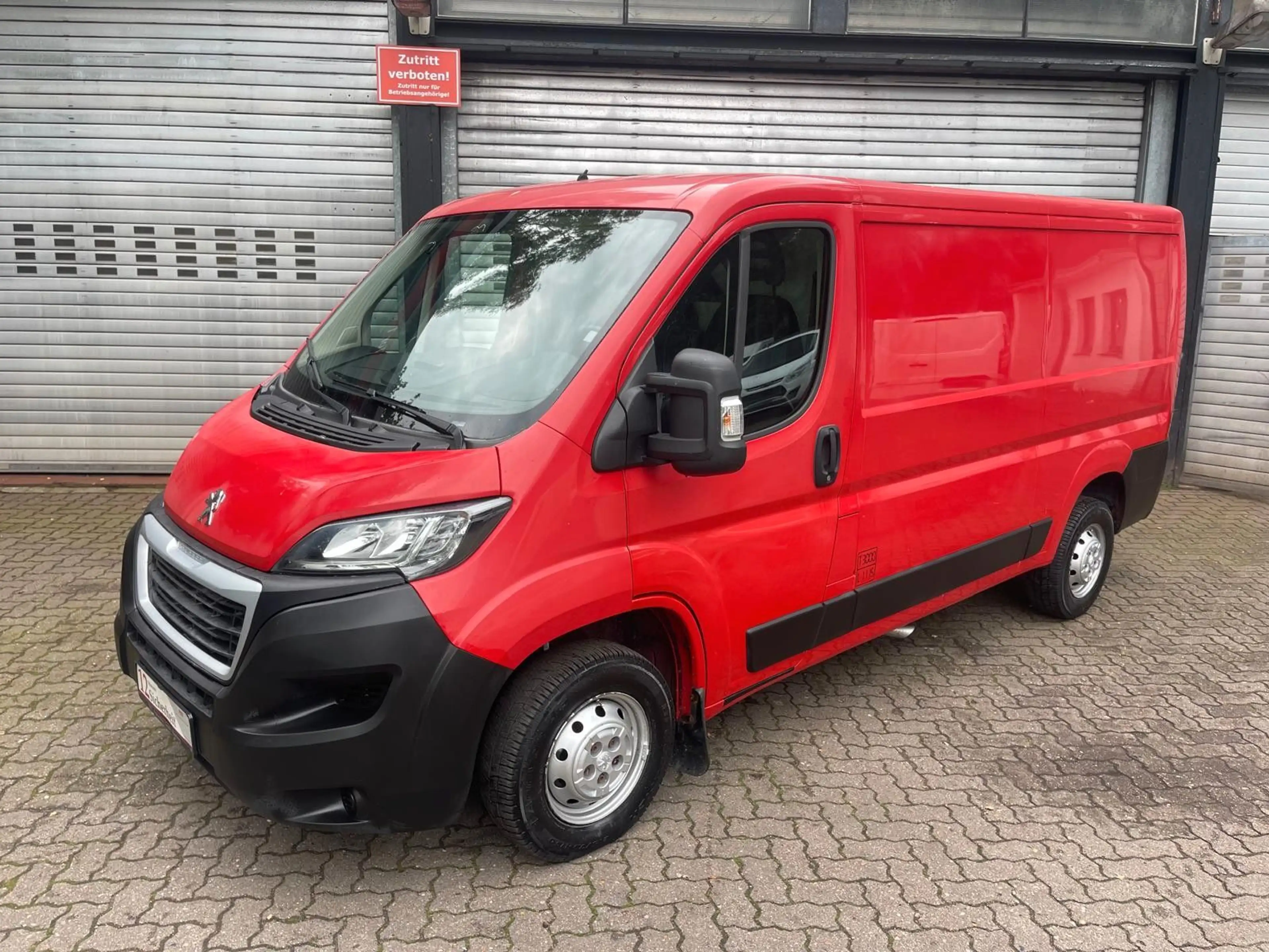 Peugeot Boxer Kasten 330 L2H1 Pro BlueHDi 110 — photo 2