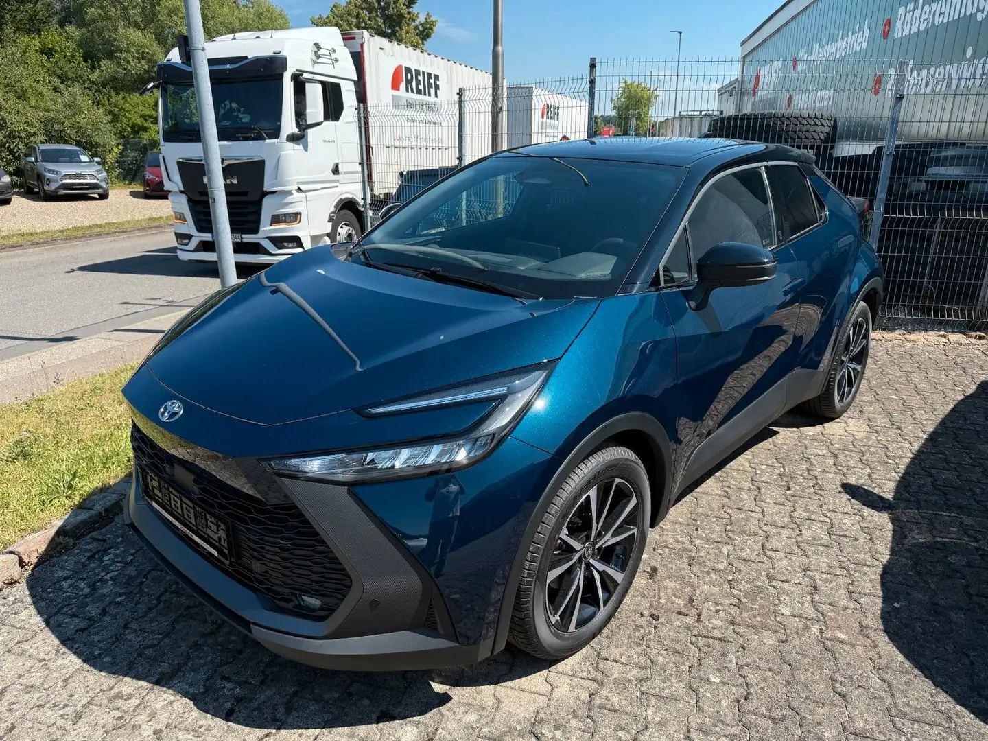 Toyota C-HR 2.0 Hybrid Team Deutschland Albastru - 1