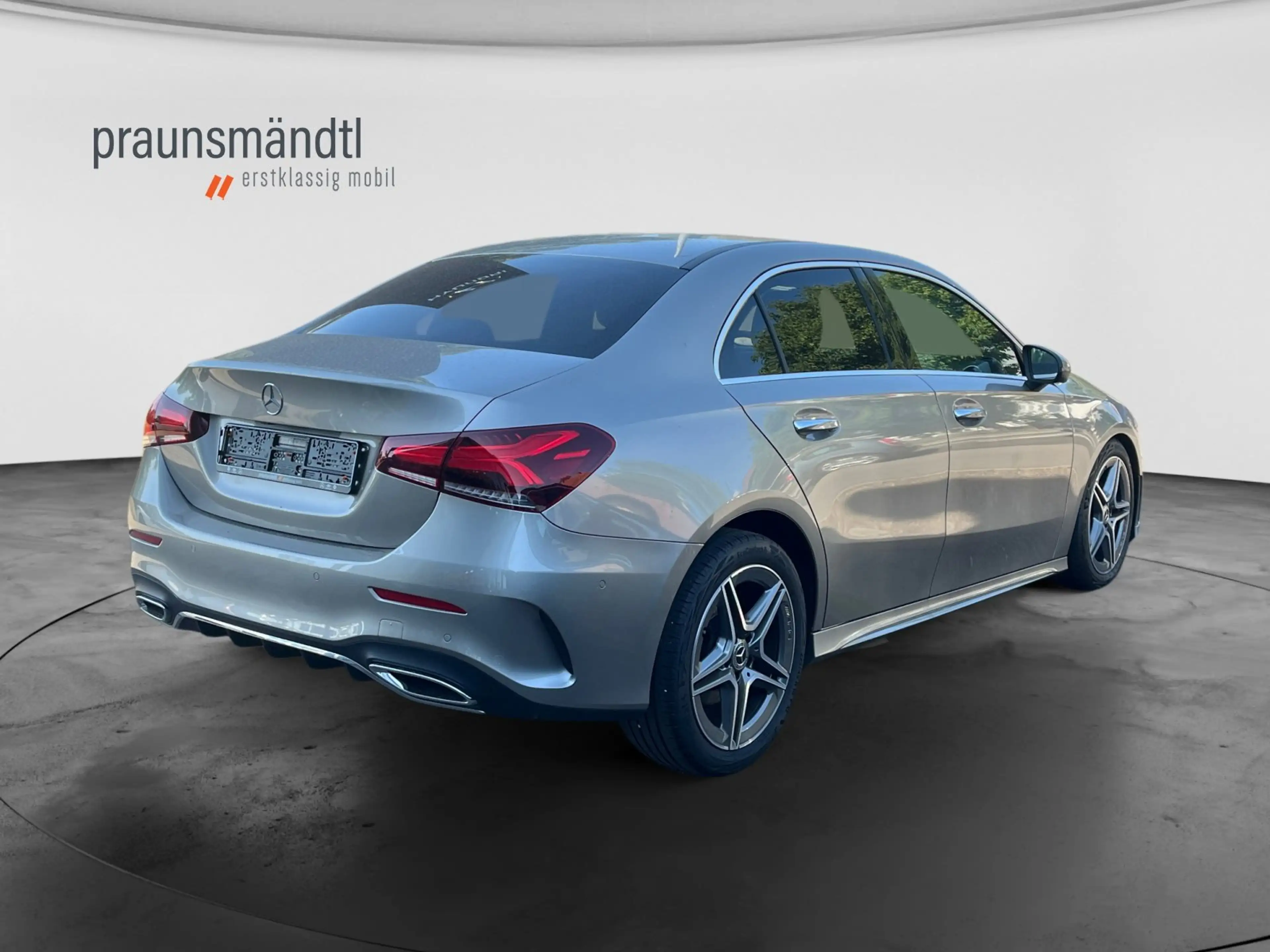 Mercedes-Benz A 220 d Lim. AMG-Line+Distronic+360°+PTS+Keyless — photo 3