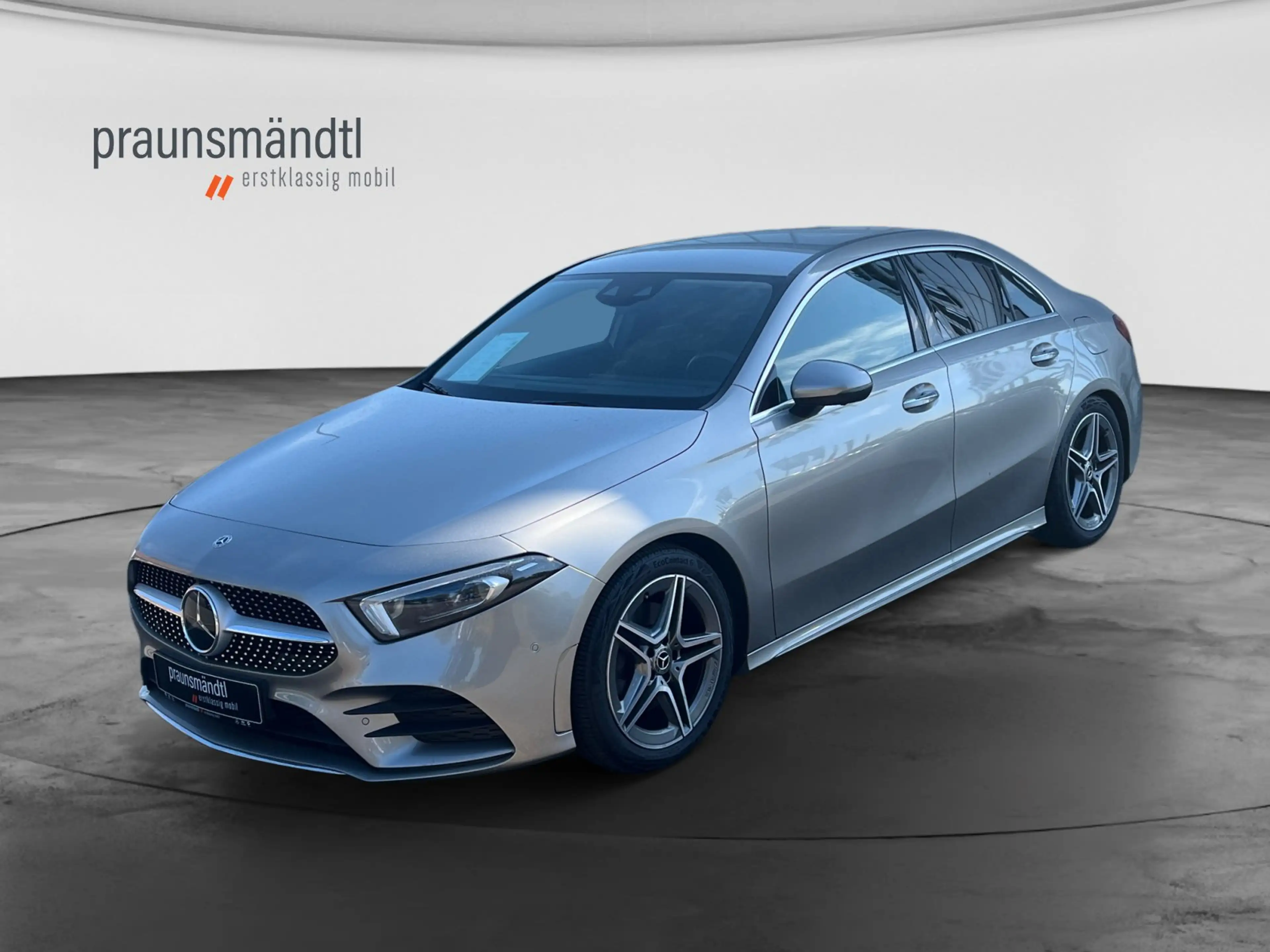 Mercedes-Benz A 220 d Lim. AMG-Line+Distronic+360°+PTS+Keyless