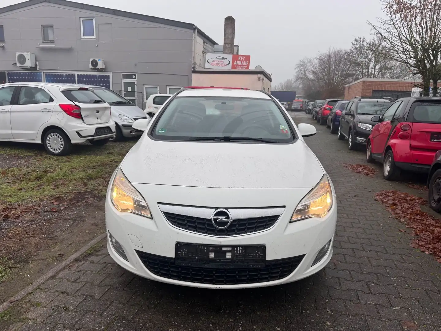 Opel Astra J Sports Tourer Edition 1.7 CDTI Navi Weiß - 2