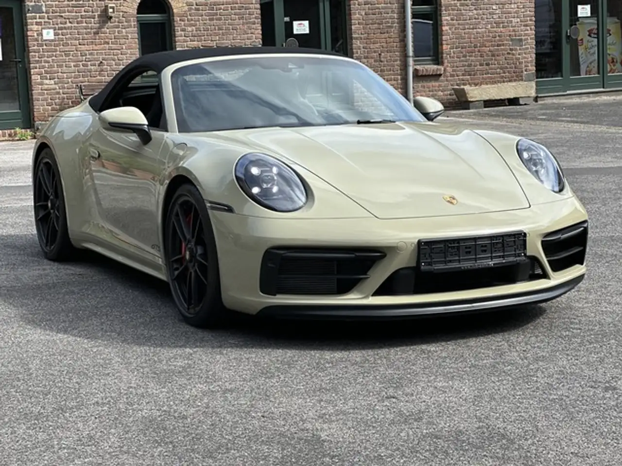 Porsche 992