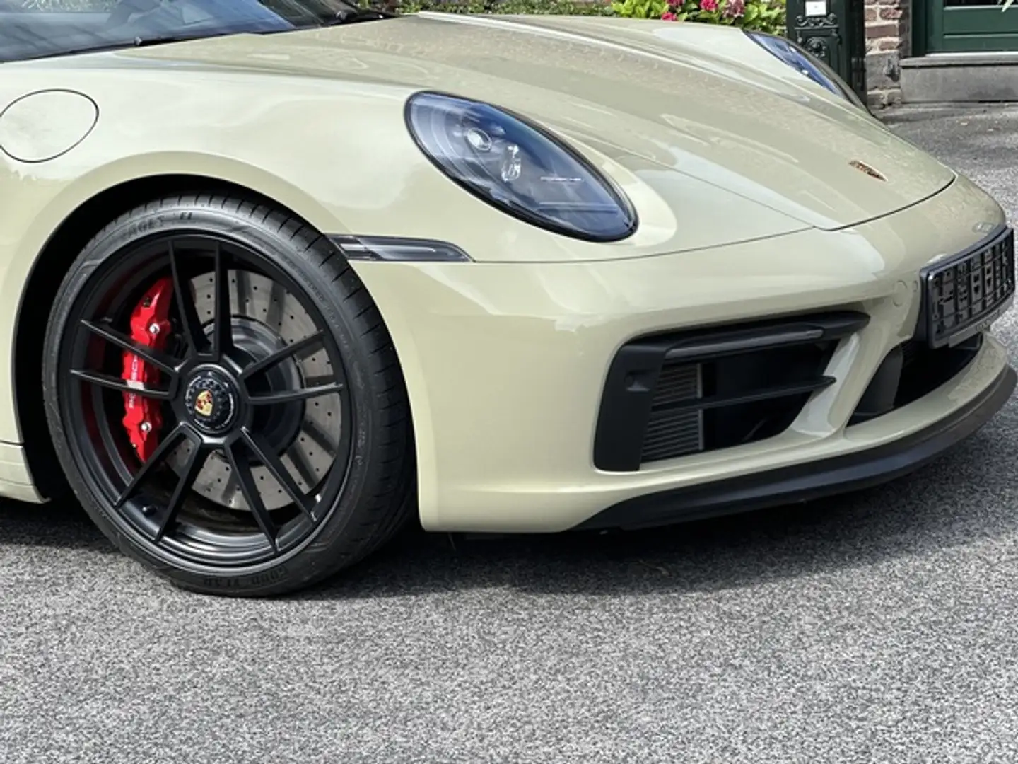 Porsche 992 911 Carrera GTS Cabrio PTS IRIDIUMGREY*BOSE*CARBON Grau - 2