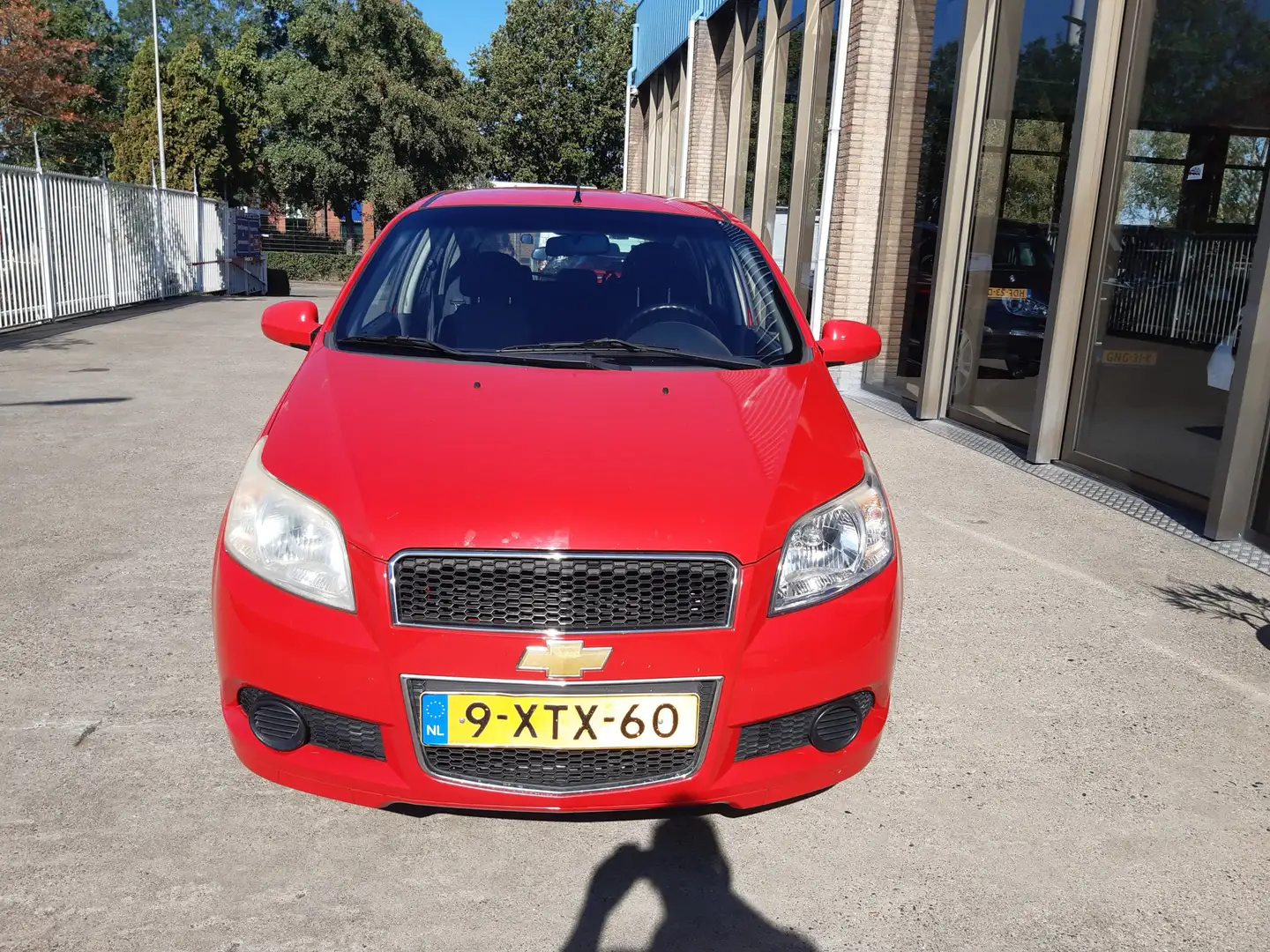 Chevrolet Aveo 1.2 16V 5 Deurs , Airco , APK 01/2026 Rood - 2