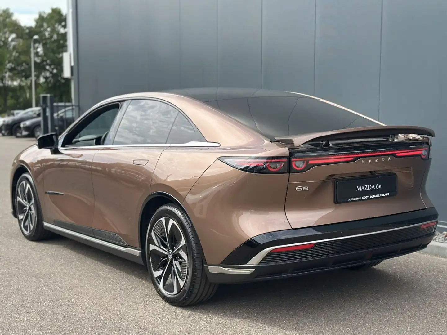 Mazda 6e Takumi 258pk / 68.8 kWh / SNELLADEN / 479 KM ACTIE - 2