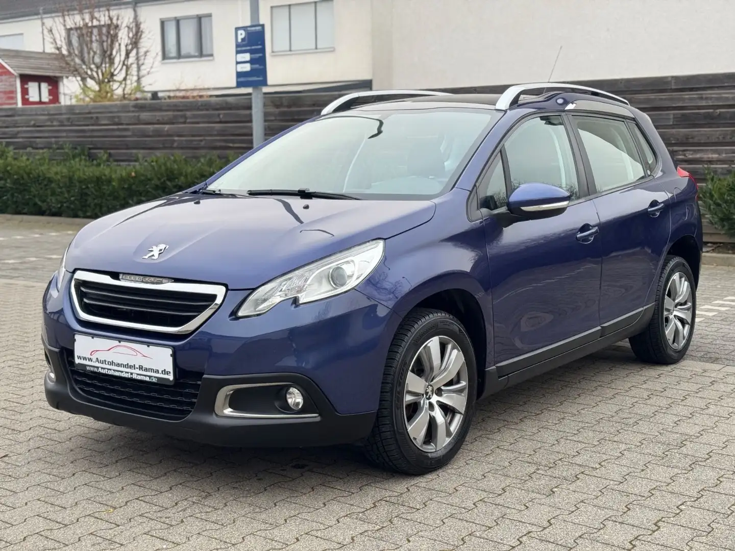Peugeot 2008 1.6 Active Klima Pano Alus TÜV NEU Blau - 1