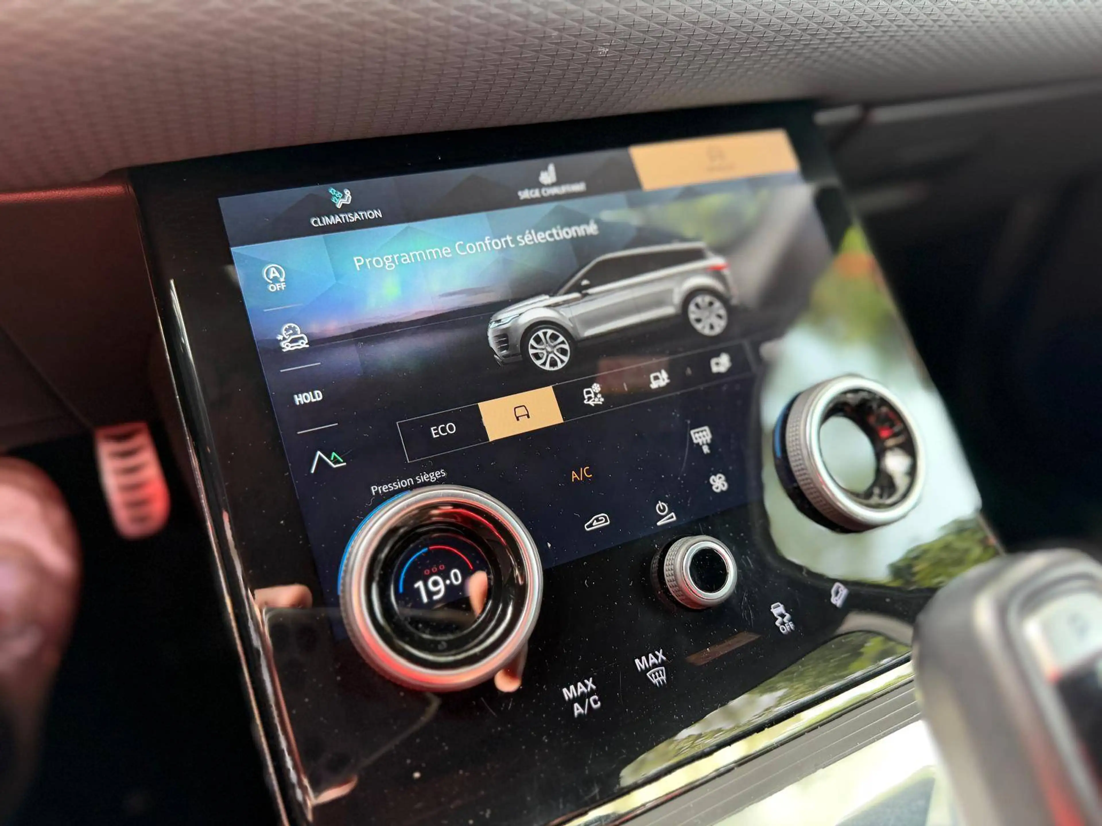 Land Rover Range Rover Evoque 2.0 TD4 MHEV 4WD D165 R-Dynamic S + Full entretien + TVA 50% — photo 24
