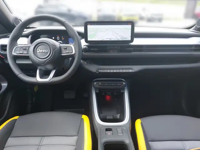 Jeep Avenger The North Face 4xe Hybrid 145 PS Ansicht 4