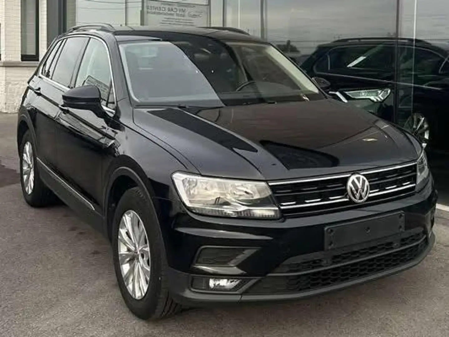 Volkswagen Tiguan Tiguan 1.5 TSI OPF DSG United Zwart - 1