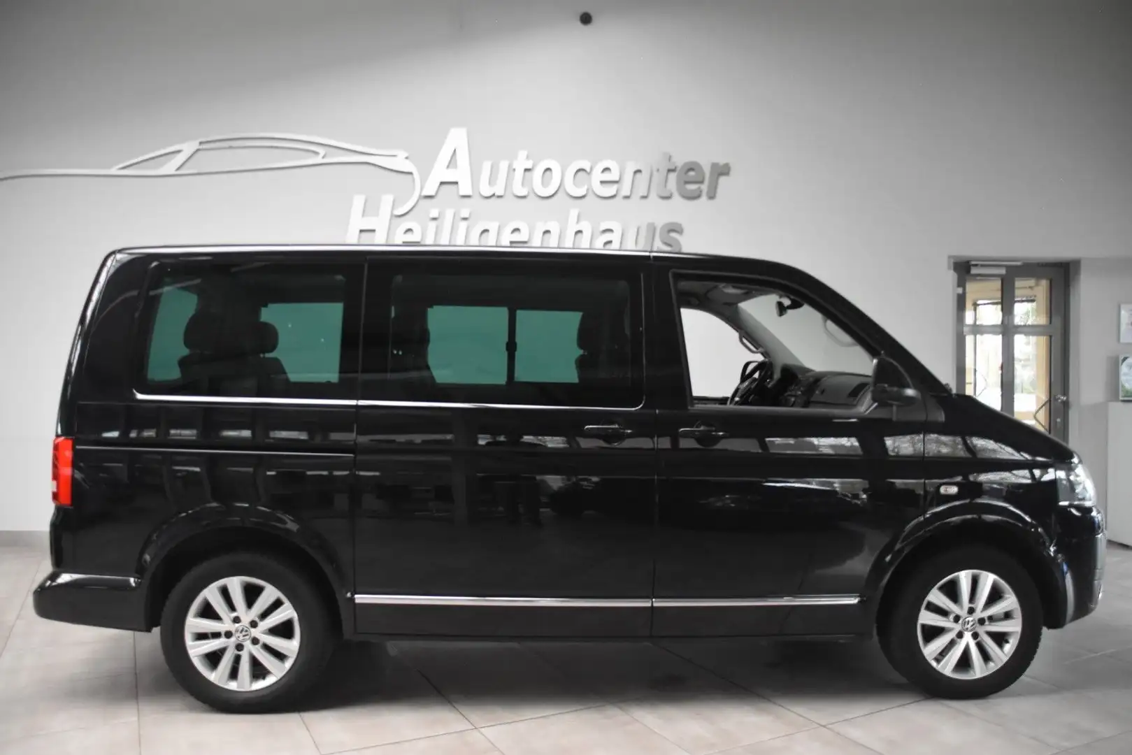 Volkswagen T5 Multivan Highline *NEUER MOTOR VW*Navi Stdhz Schwarz - 2