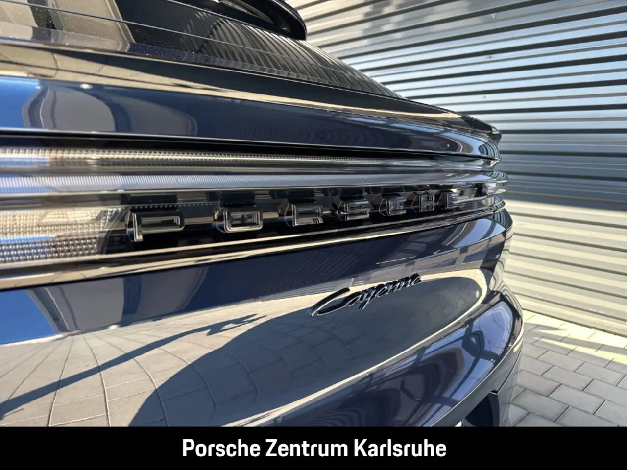 Porsche Cayenne E-Hybrid Coupe Black Edition HA-Lenkung 10