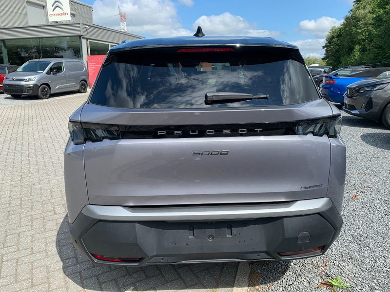Peugeot 5008 Hybrid 136 GT — photo 7
