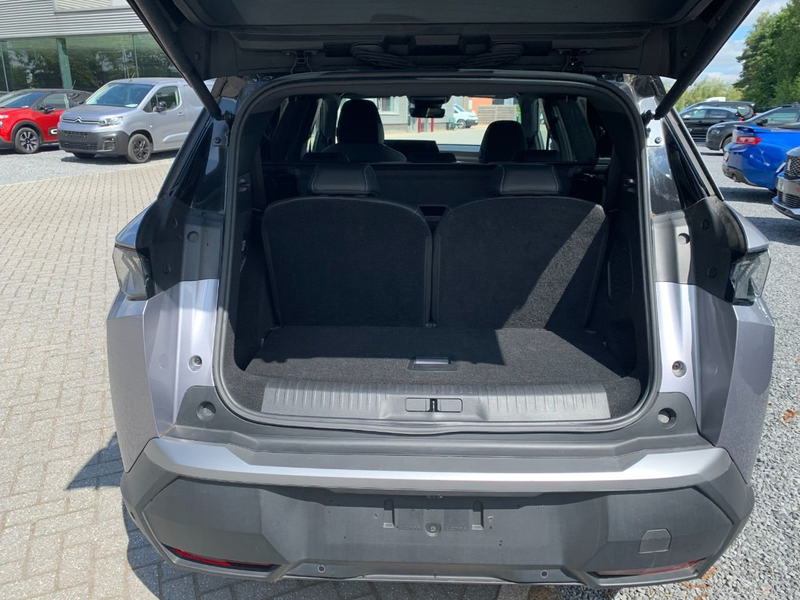 Peugeot 5008 Hybrid 136 GT — photo 8