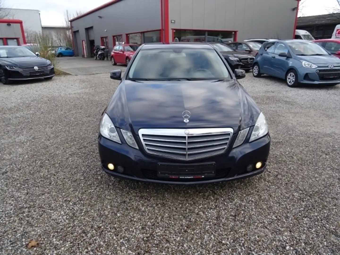 Mercedes-Benz E 220 -Klasse CDI BlueEfficien cy Blau - 2