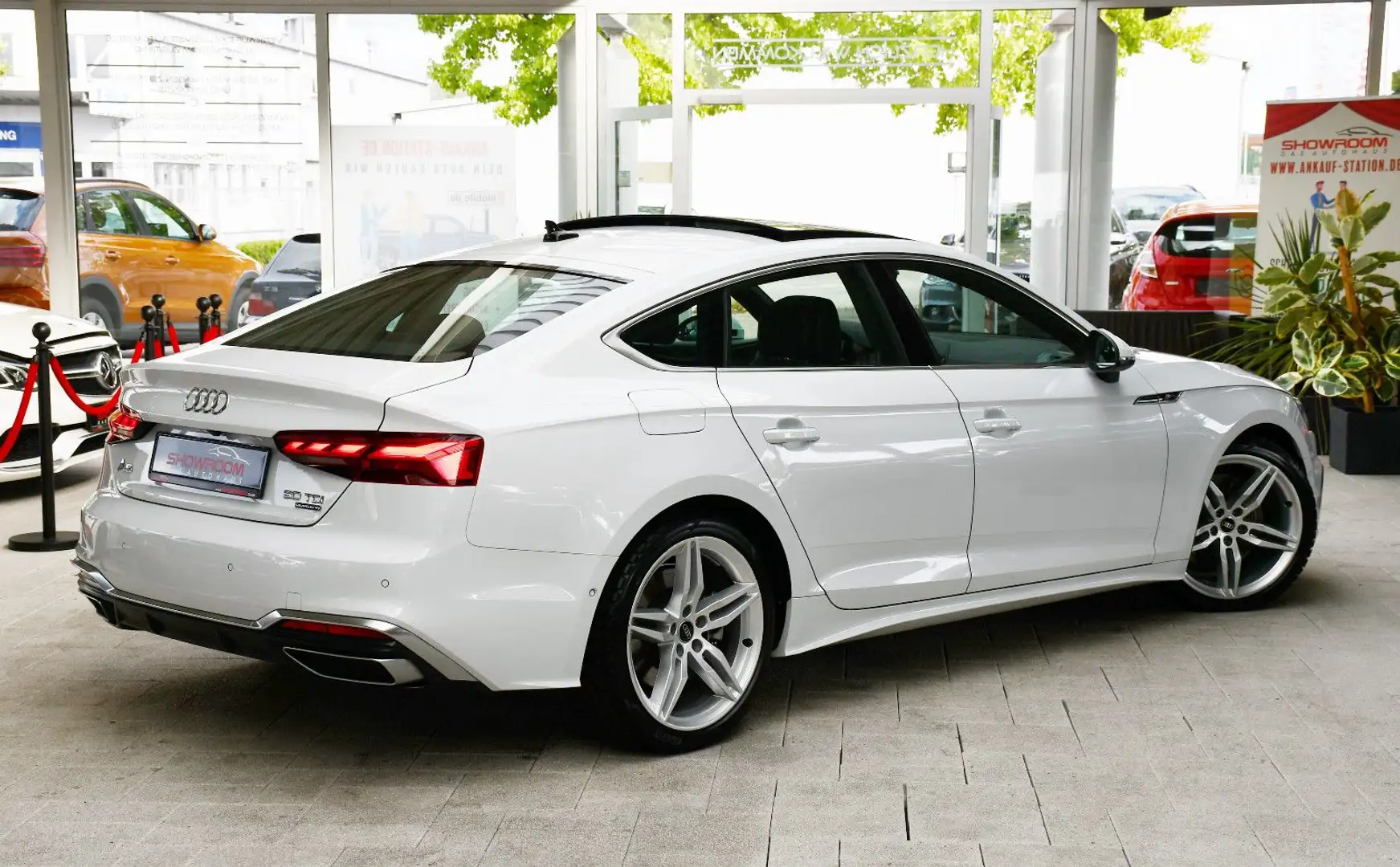 Audi A5 Sportback 50 TDI quattro S line 1.Hand 19% Mw Weiß - 2