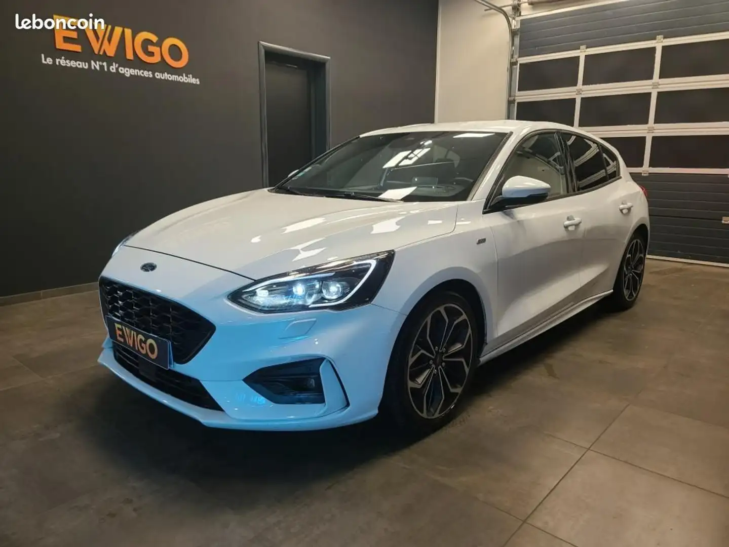 Ford Focus 1.0 ECOBOOST 125CH ST LINE START-STOP Bianco - 1