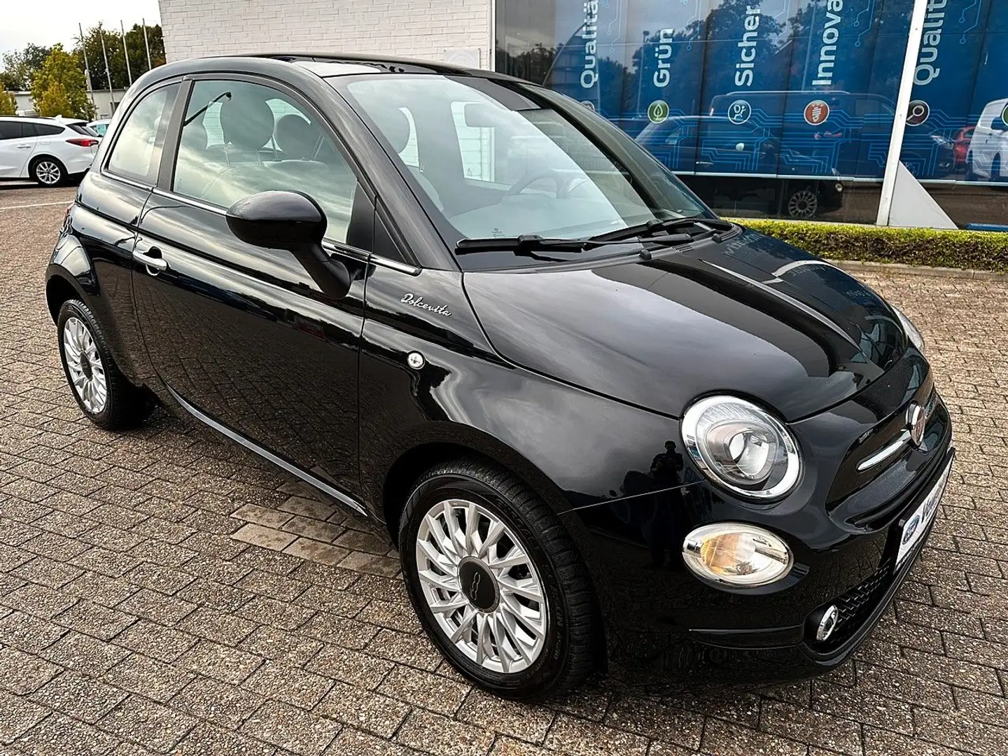 Fiat 500 Dolcevita Allwrr+DAB+NAVI+PANO+PDC+Klima Schwarz - 1