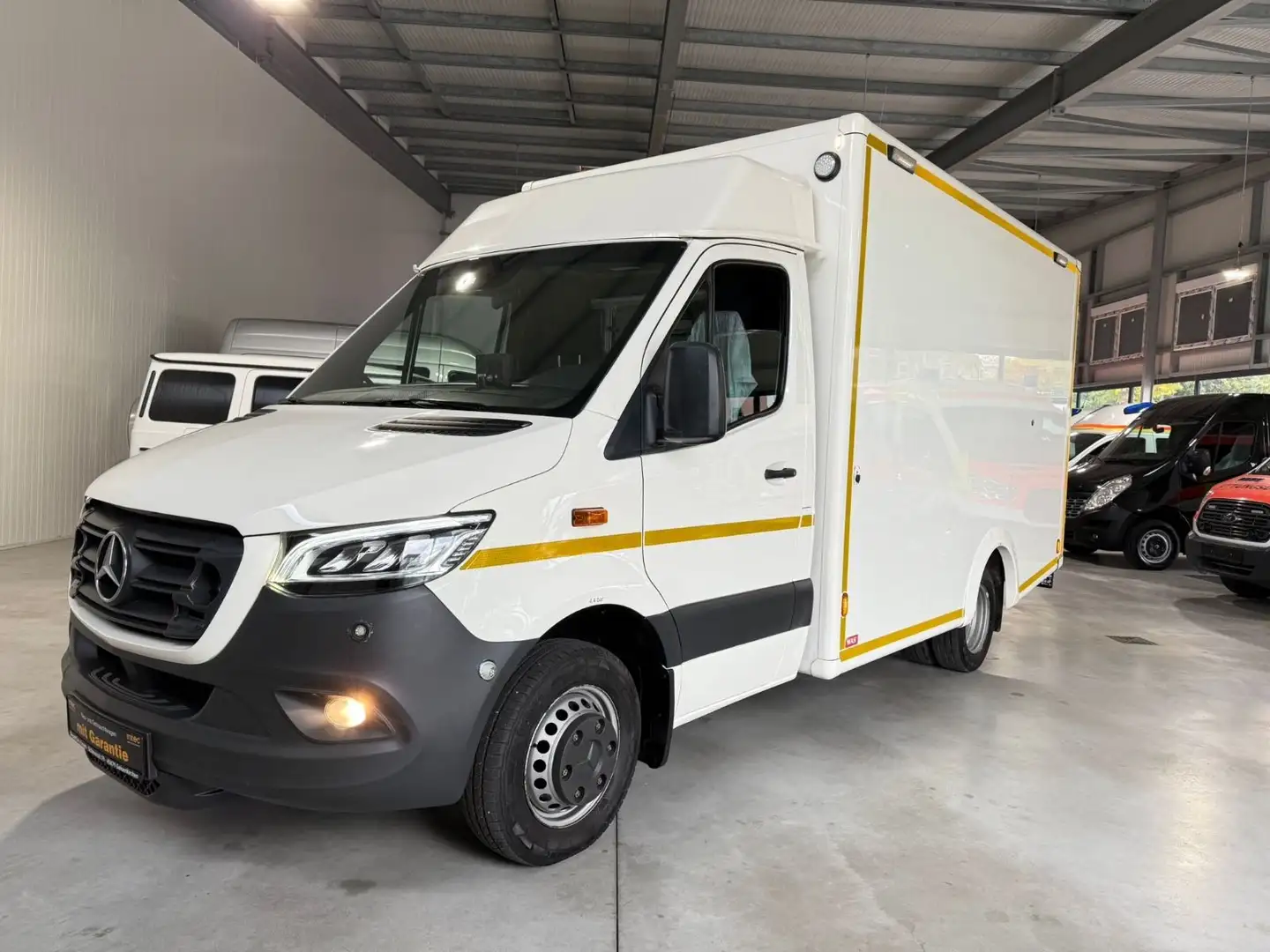 Mercedes-Benz Sprinter III 519*RTW*KOFFER*WOHNMOBIL*3.5T*AHK Weiß - 2