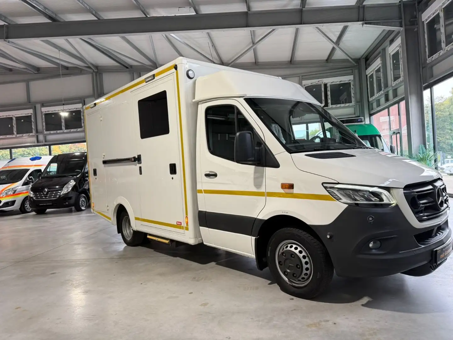 Mercedes-Benz Sprinter III 519*RTW*KOFFER*WOHNMOBIL*3.5T*AHK Weiß - 1