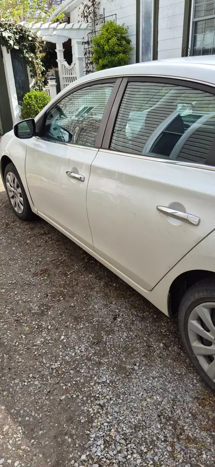 Nissan Sentra снимка Nissan Sentra