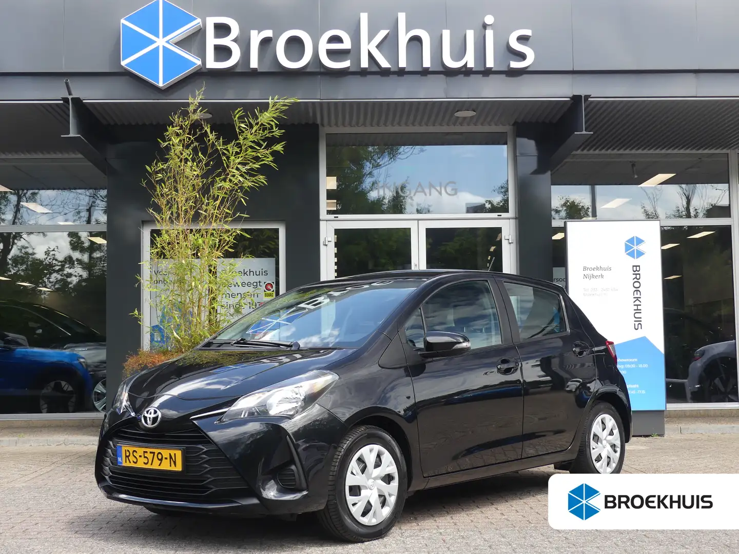 Toyota Yaris 1.0 VVT-i Comfort | LAGE KM-STAND | AIRCO | Zwart - 1