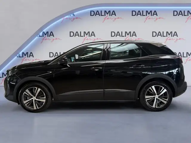 Peugeot 3008 view 2