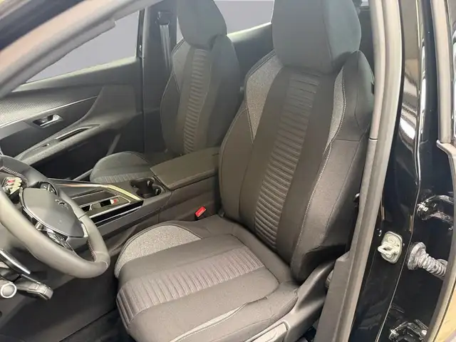 Peugeot 3008 view 10