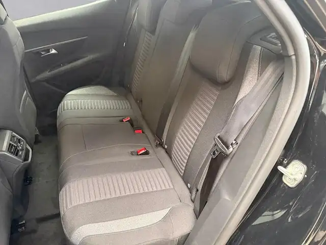 Peugeot 3008 view 13