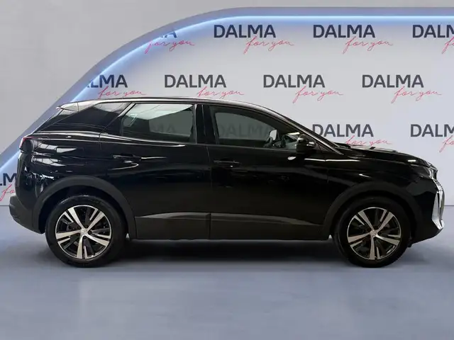 Peugeot 3008 view 6