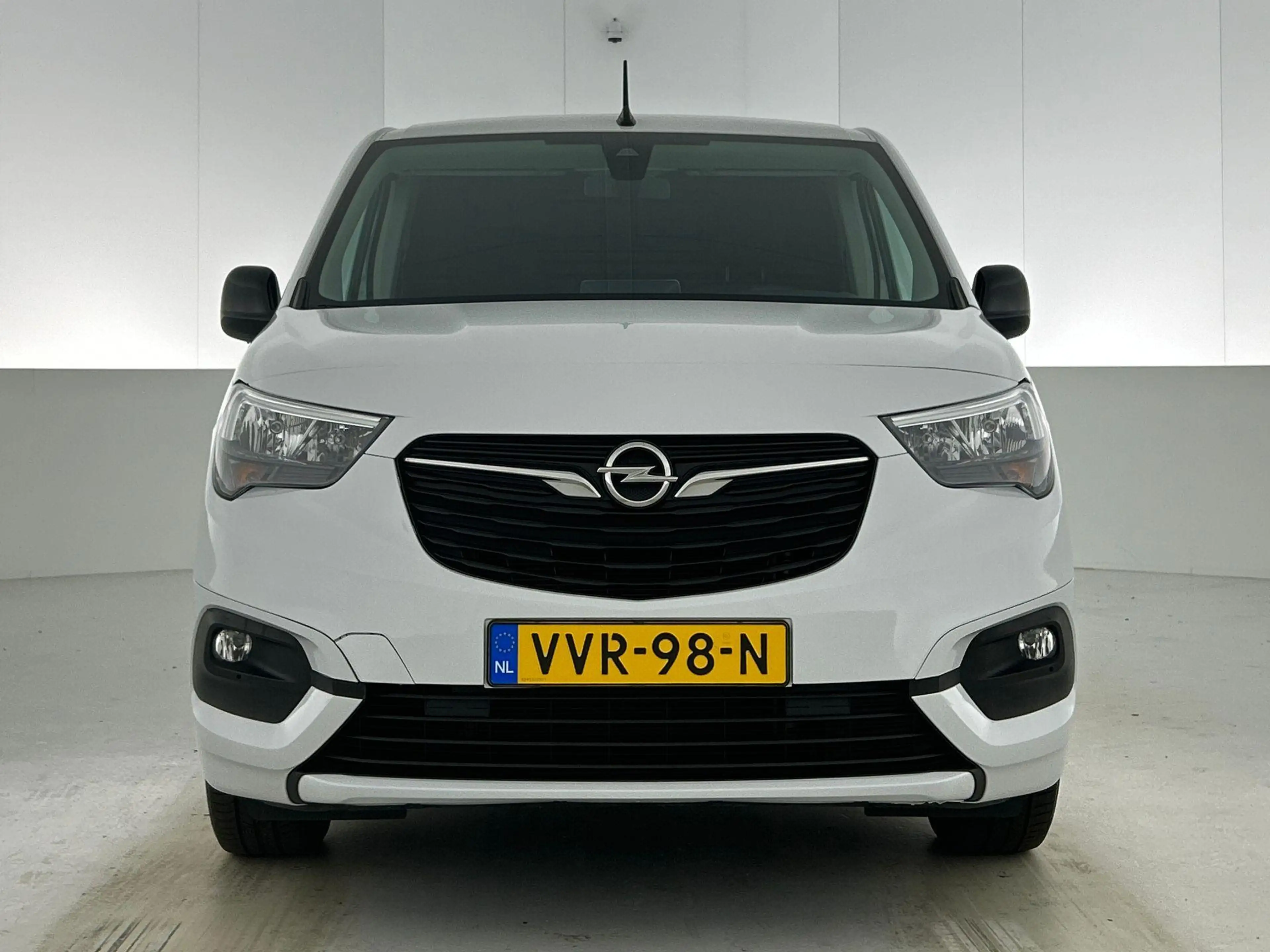 Opel Combo 130pk L1 Automaat Apple Carplay Trekhaak Parkeerse — photo 5