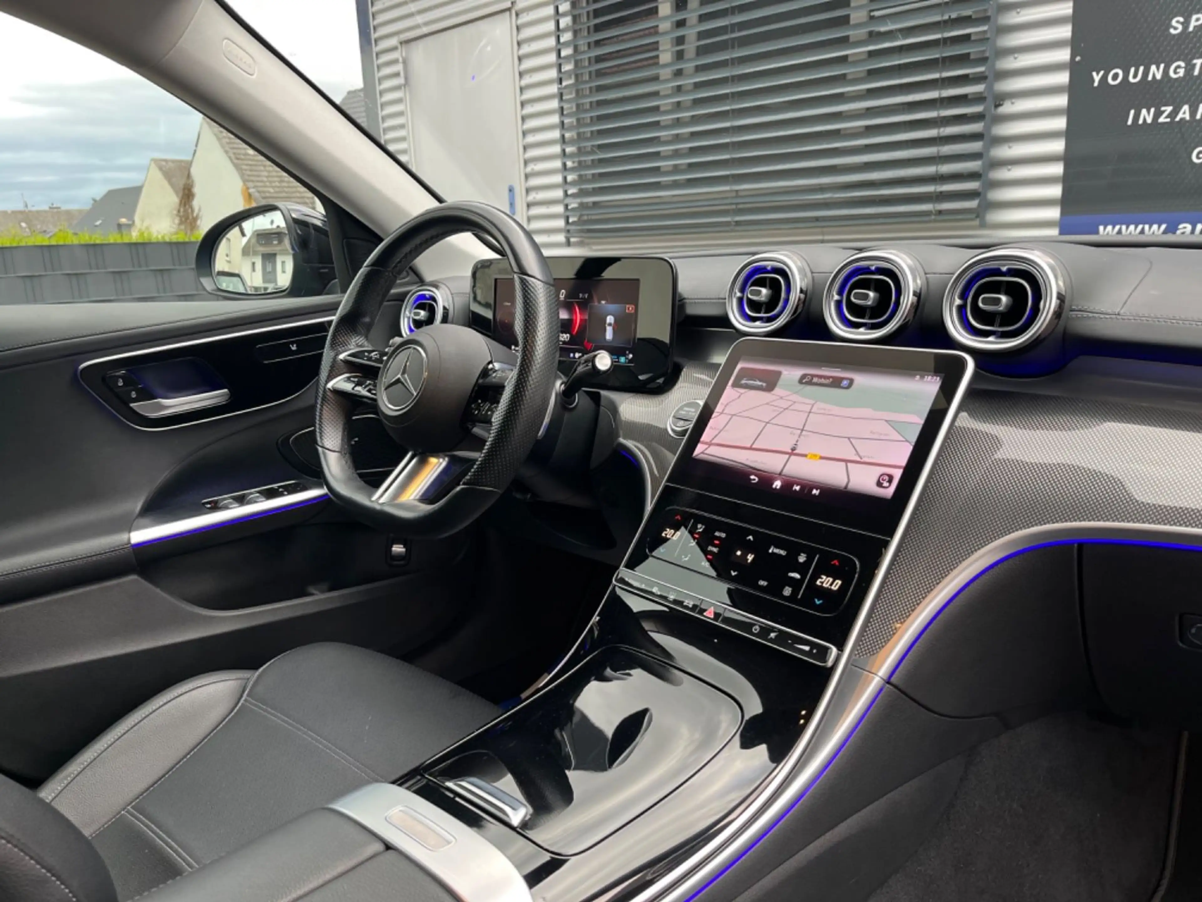 Mercedes-Benz C 200 AMG Line + Night*CARBON*AHK*MASSAGE*STANDH — photo 12