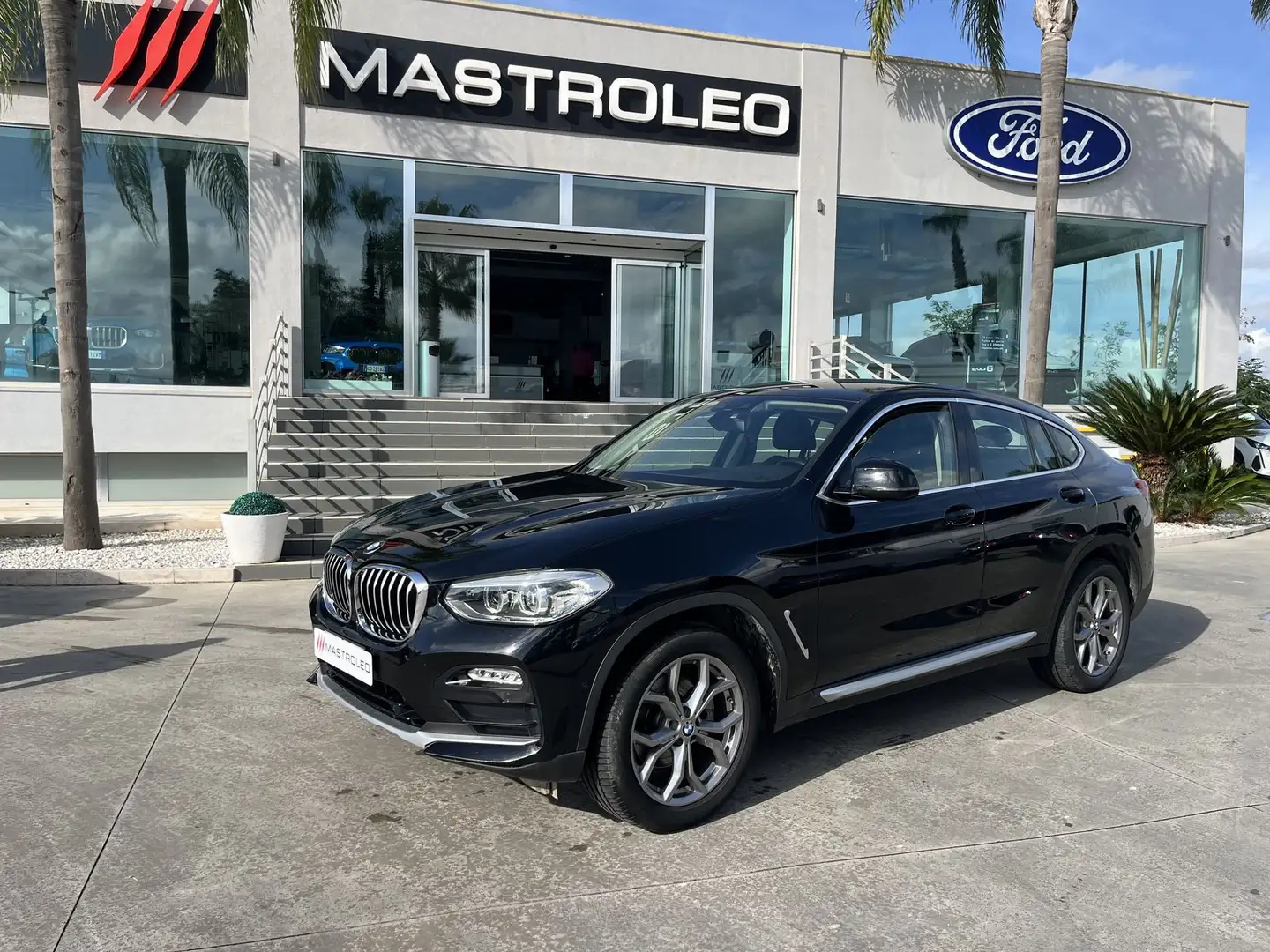 BMW X4 X4 xdrive20d xDrive xLine auto,Km Certificati Nero - 2