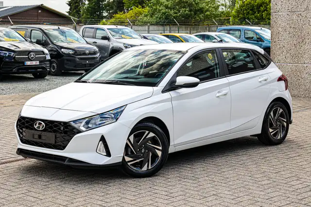 Hyundai i20 AUTOMAAT*ACHTERUITRIJCAMERA*APPLE-CARPLAY*CRUISE-CONTROLE*