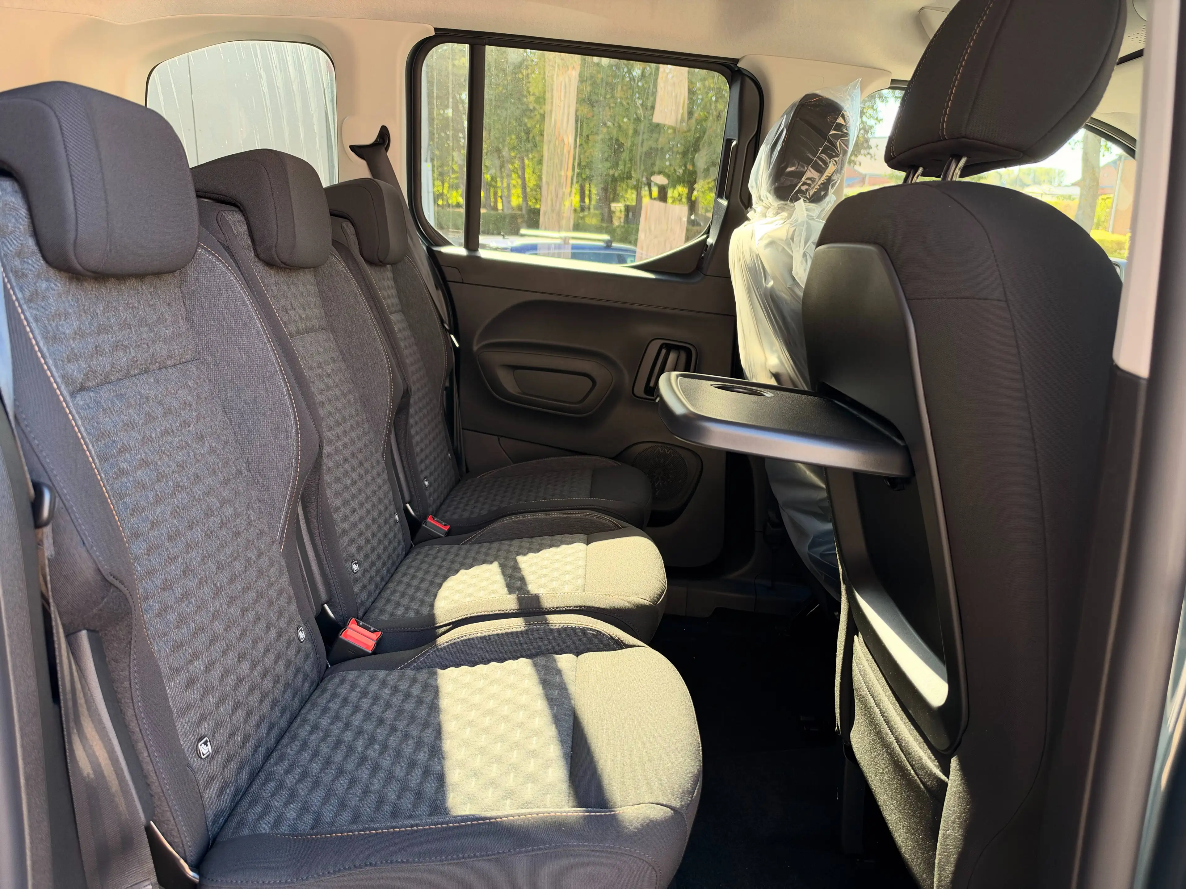 Peugeot Rifter Rifter 1.5 BlueHDi Standard GT - Techno Pack - Connect Pack *** GARANTIE *** — photo 10