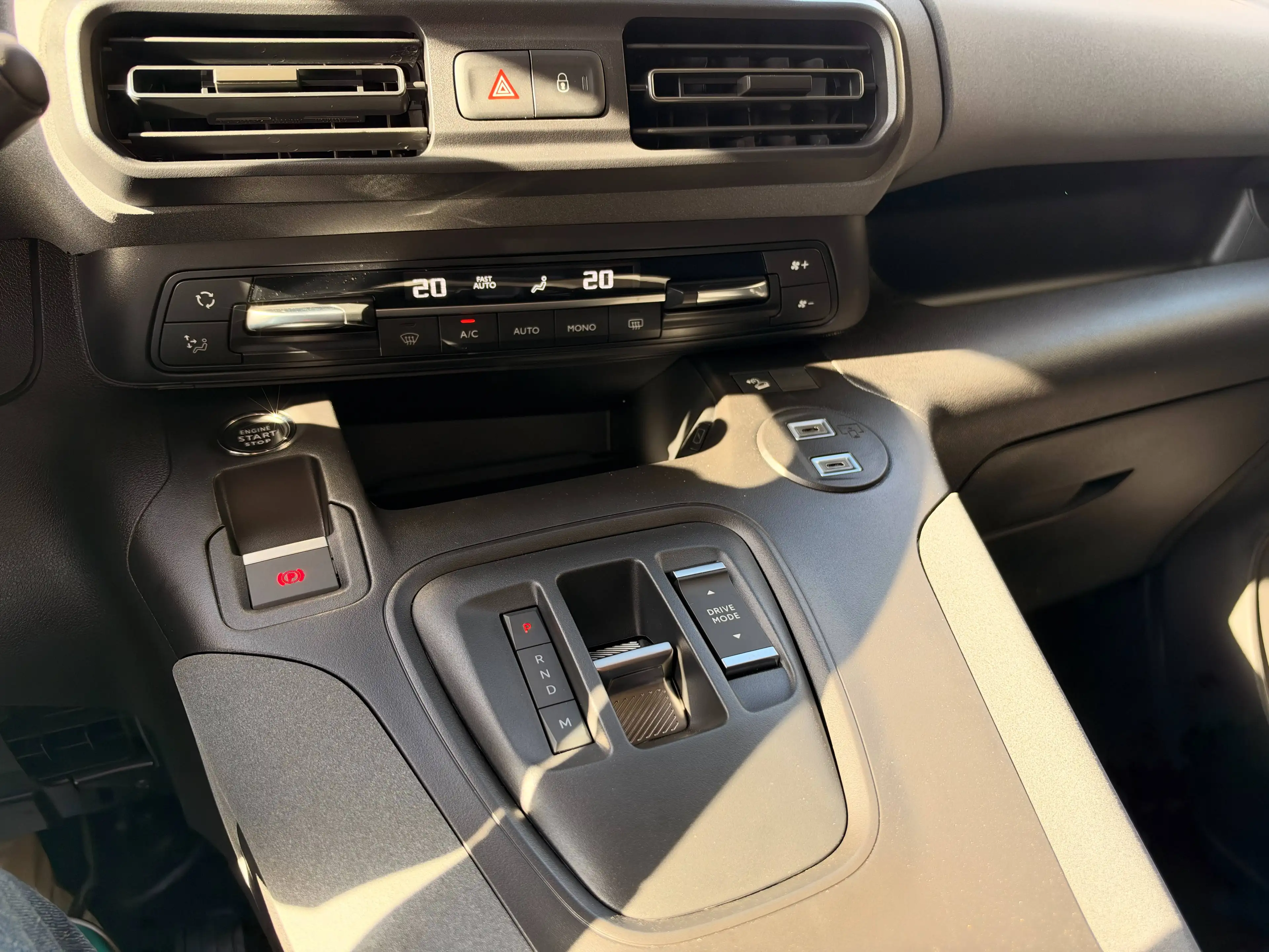 Peugeot Rifter Rifter 1.5 BlueHDi Standard GT - Techno Pack - Connect Pack *** GARANTIE *** — photo 13