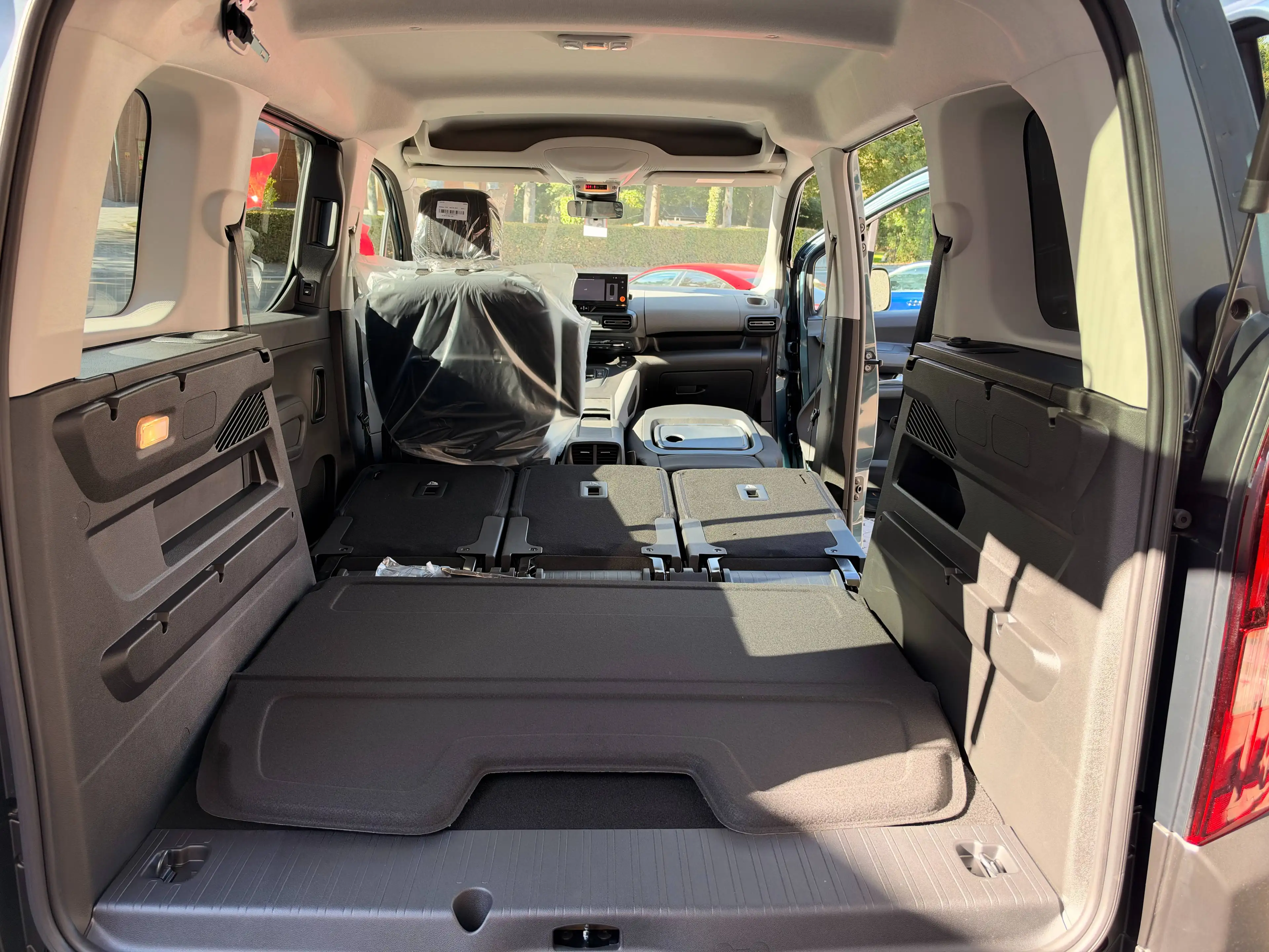 Peugeot Rifter Rifter 1.5 BlueHDi Standard GT - Techno Pack - Connect Pack *** GARANTIE *** — photo 11